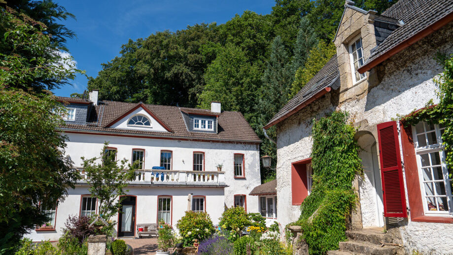 DSC05331_Häuser außen